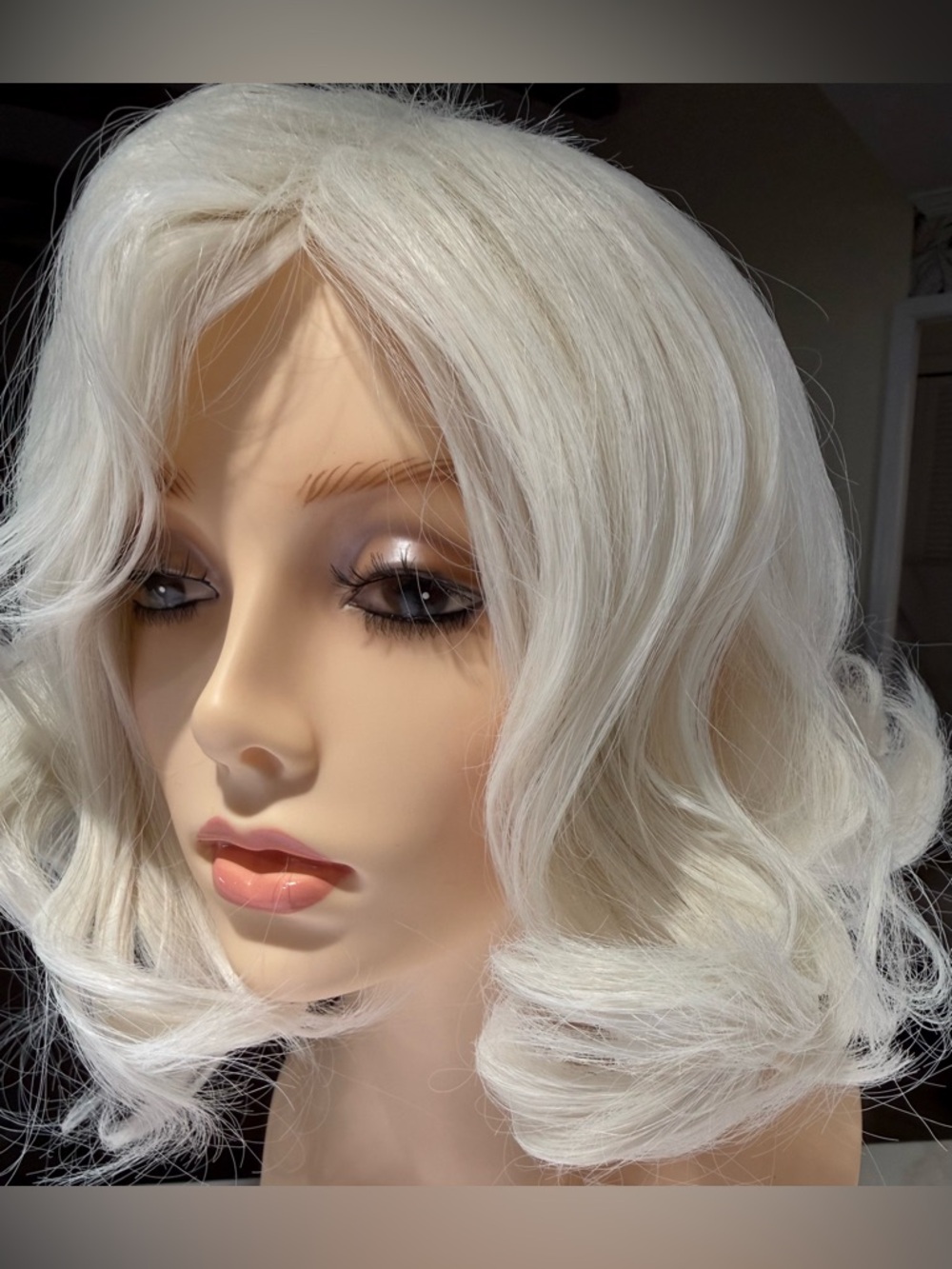 HAIR, 13” Curly/Wavy Bob, Free Part  White
